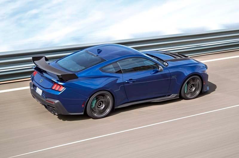 2026 Ford Mustang Dark Horse SC — صورة صحفية رسمية 4