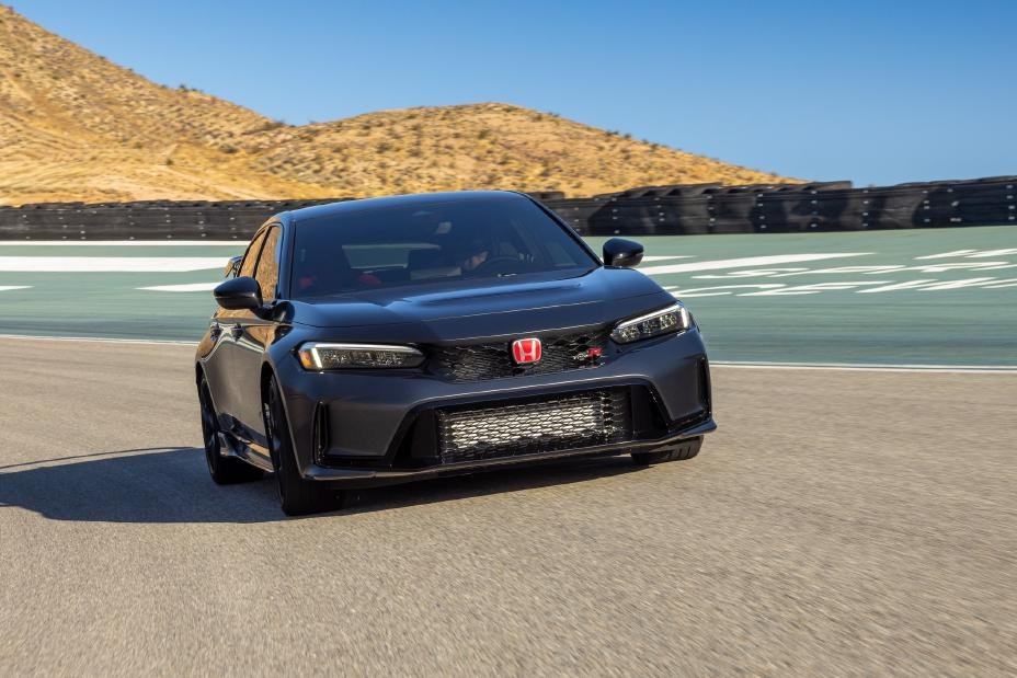 Honda Civic Type R 2027 — صورة صحفية 4